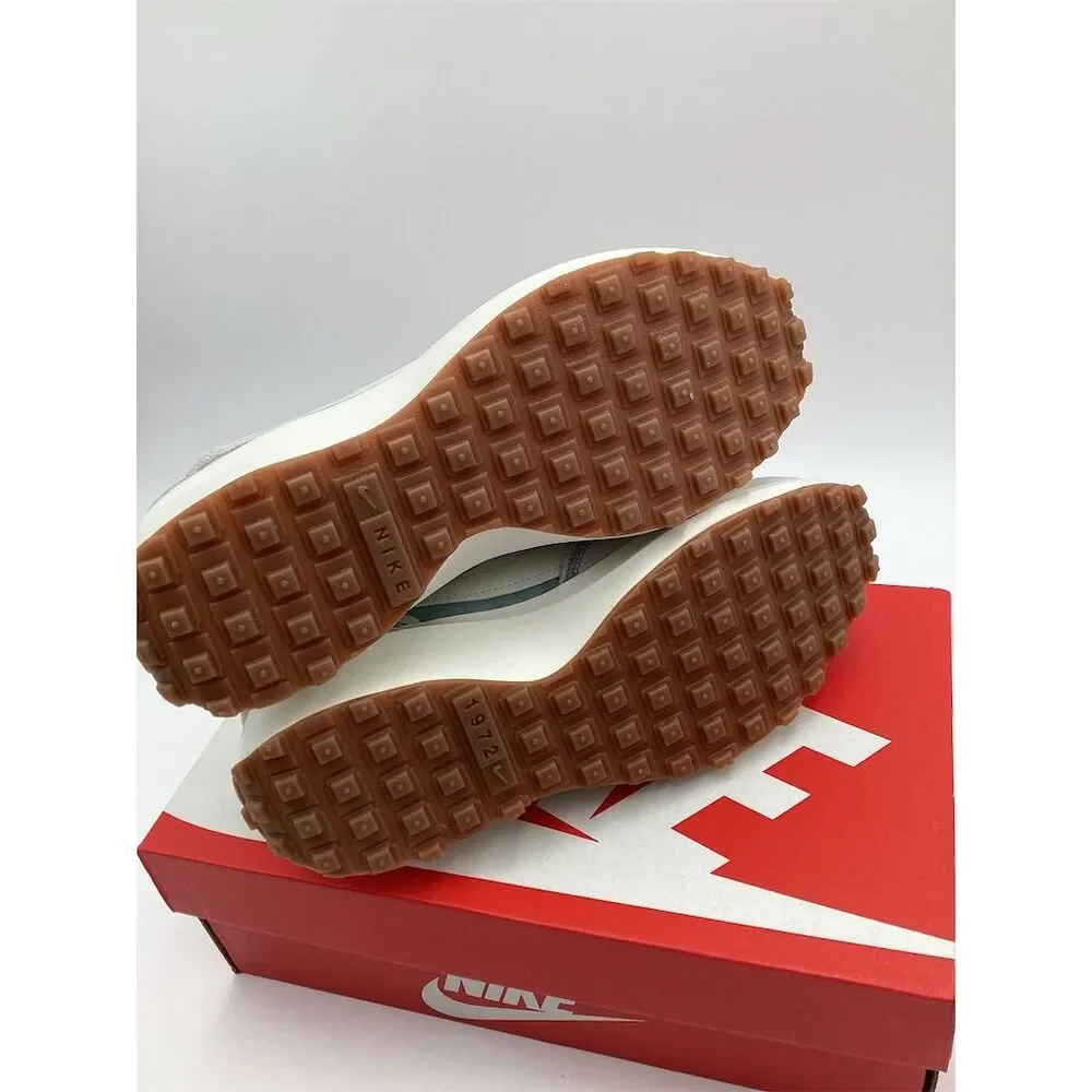 Nike‎ Waffle Debut Women's Multicolor Sneaker Size 6.5 Athletic Shoes